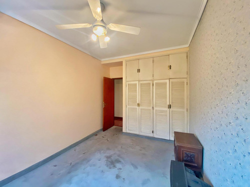 Venta Casa Con Galpón 172 M2 Patio Terraza Quincho Lanus
