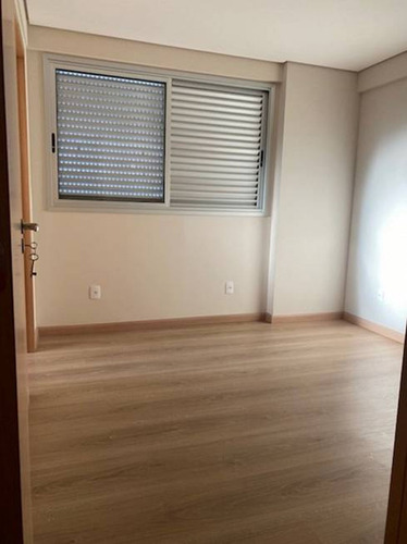 Imagem 7 de 17 de Apto Santo Agostinho | 4 Quartos | 133 M² | Cond: R$1600.00 | 4 Vagas - Fbrmwx