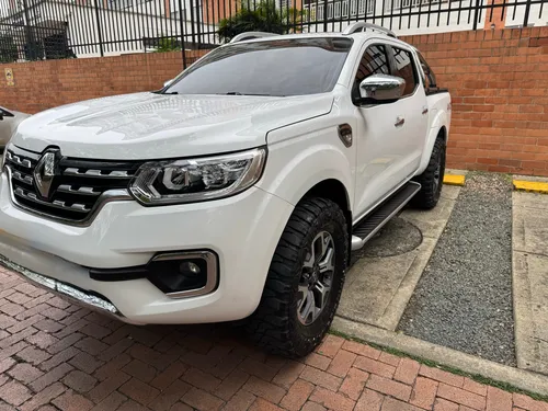 Renault Alaskan 2.5 Intens
