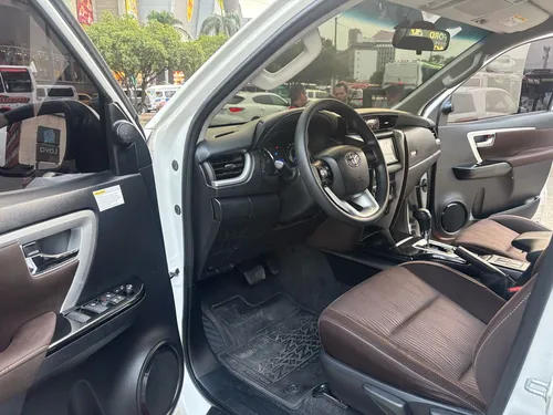 Toyota Fortuner Sw4 2.7 4x2 At