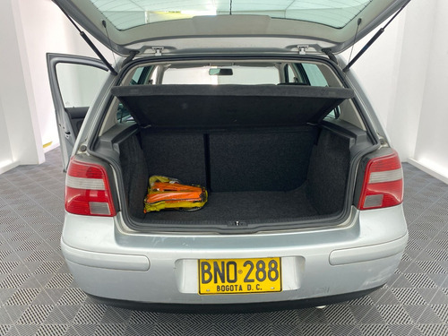 Volkswagen Golf 2.0 Highline
