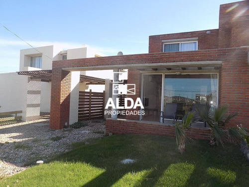 Casa Portales Piriápolis 3 Dorms Venta Ca101428