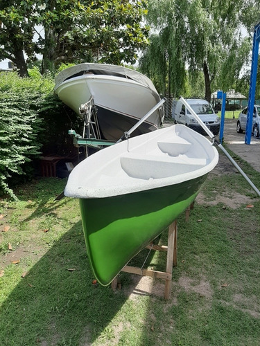 Canoa 448 Versatil Bote A Remo Y Motor - Torres Boats