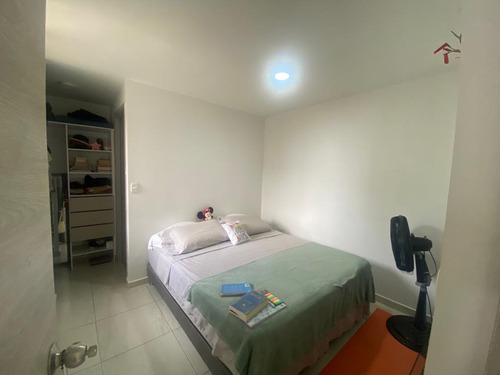 Imagen 10 de 22 de Hermoso Apartamento Con Parqueadero, Barrio Alameda
