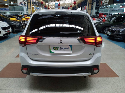 Imagem 7 de 11 de Mitsubishi Outlander 2.0 16v Gasolina 4p Automático