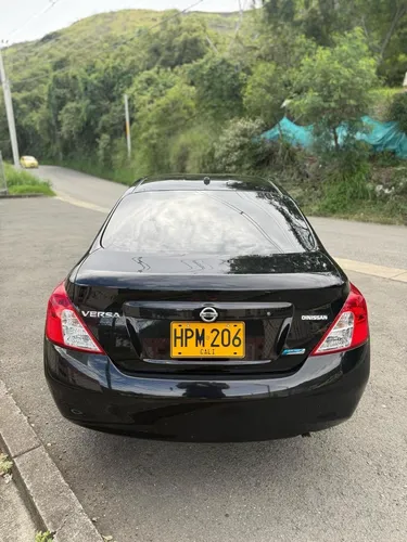 Nissan Versa 1.6 Advance