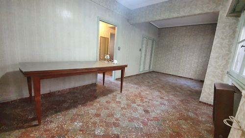Imagen 2 de 12 de Departamento De 3 Ambientes En Colon Y Corrientes