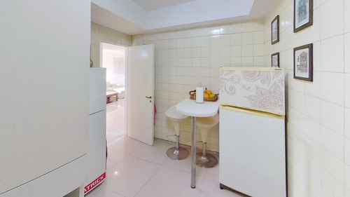 Imagen 8 de 16 de Departamento De Dos Dormitorios · 86 M² · Frente A Plaza Italia