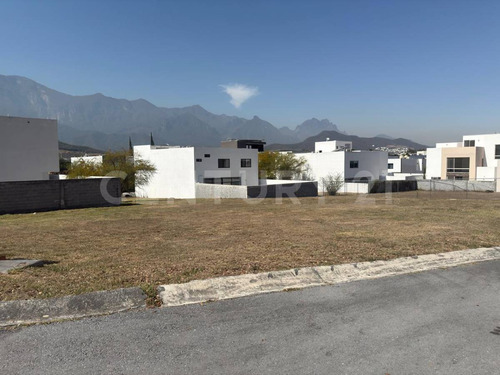 Terreno Residencial En Venta En El Uro , Priv. Abedul Laderas