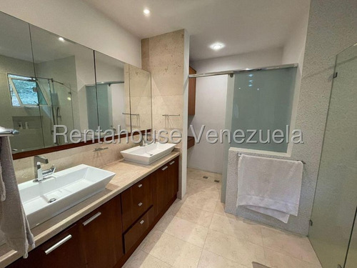 Casa En Venta En Alto Hatillo Remodelada Piscina Caracas Casas Angela Tochon