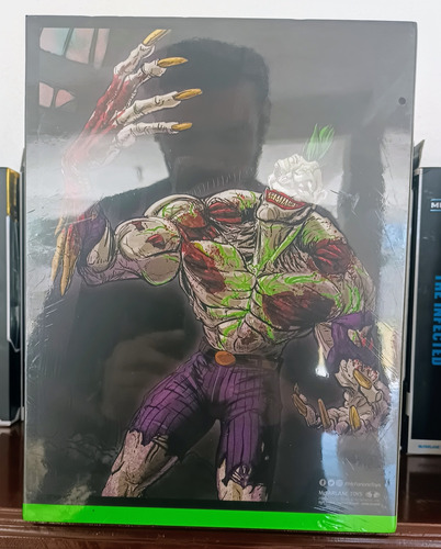 Joker Titan Glow In The Dark Edition Mcfarlane Dc Multiverse