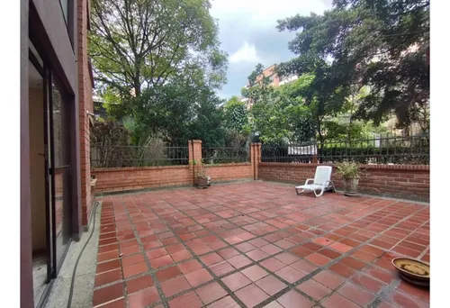 Apartamento Para Remodelar Oviedo En El Poblado Con Increible Terraza
