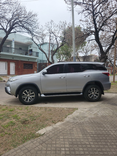 Toyota SW4 2.8 Srx 177cv 4x4 7as At