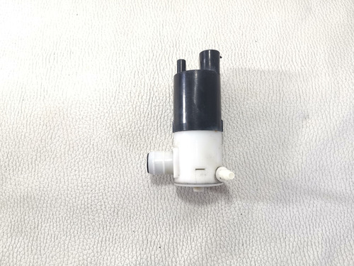 Bomba Chisgueteros #2 Gm Escalade Tahoe Yukon Mod 2007-2013 (Usado)