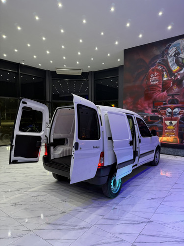 Citroën Berlingo Furgon 1.6 Hdi 92 Bussines Mixto