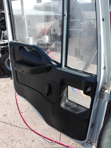 Imagen 7 de 15 de Iveco 260e25 6x4 Doble Diferencial Tatu Chasis Año 2014