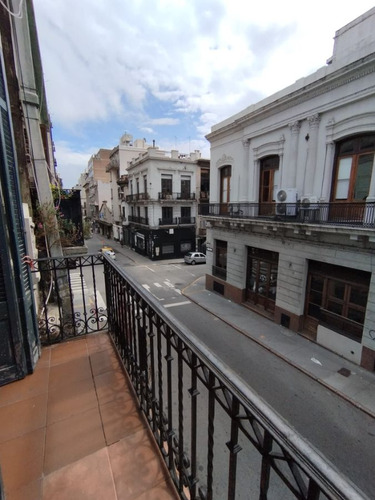 Venta Apartamento 3 Dormitorios Ciudad Vieja