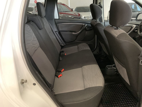 Imagem 8 de 13 de Renault Duster 1.6 16v 4p Flex Dynamique