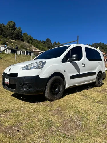 Camioneta 2015 Disel Peugeot Excelentes Condiciones