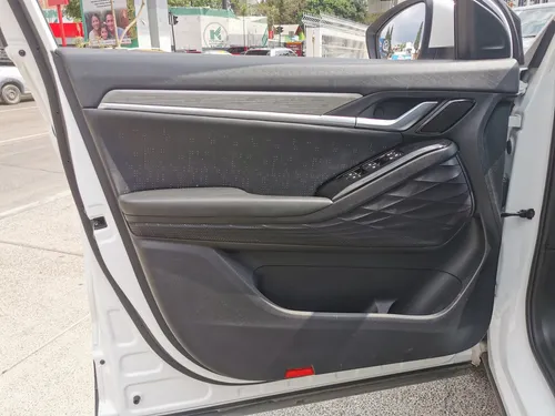 JAC Sei6 Pro 1.5T Gdi Limited Dct