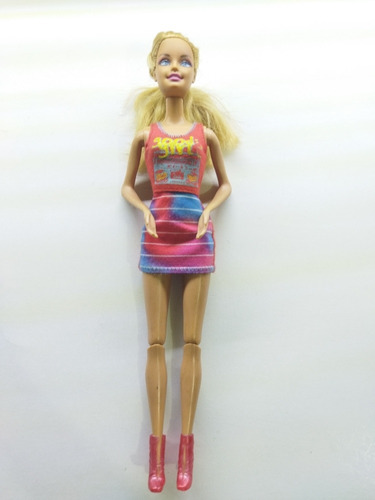 Barbie Fashionista Articulada Vestido Botas 