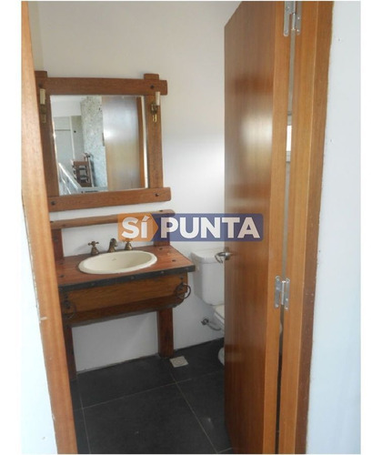 Imagen 4 de 24 de Casa En Altos De Punta Piedra Con Vista Al Mar
