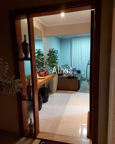 Sobrado Em Condomínio Com 3 Dormitórios(1 Suíte), Wc. Social, Sala 2 Ambientes, Cozinha Planejada, A.s. Planejada, Área Gourmet Com Churrasqueira, 2 Vagas De Garagem. Móveis Planej - Sb00637 - 692853