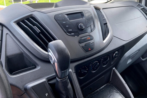 Imagen 6 de 25 de Ford Transit 4 Pts Van Mediana, 37l, Ta