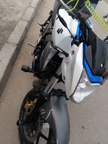 Vendo Suzuki Gixxer 150 Cc Modelo 2020 Soat Octubre 2025