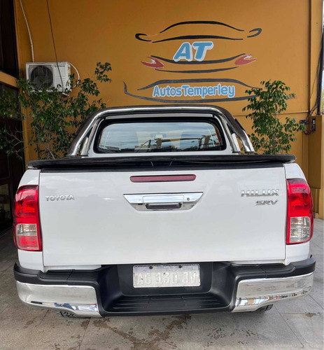 Imagen 5 de 6 de Toyota Hilux 2.8 Cd Srv 177cv 4x2 2017