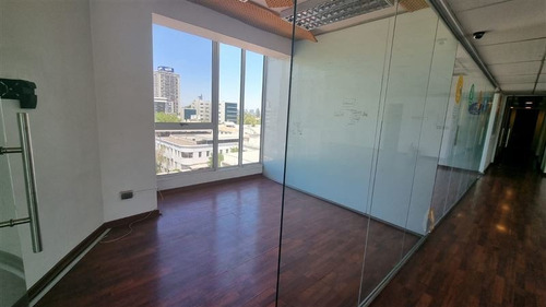 Imagen 8 de 12 de Oficina En Arriendo En Providencia
