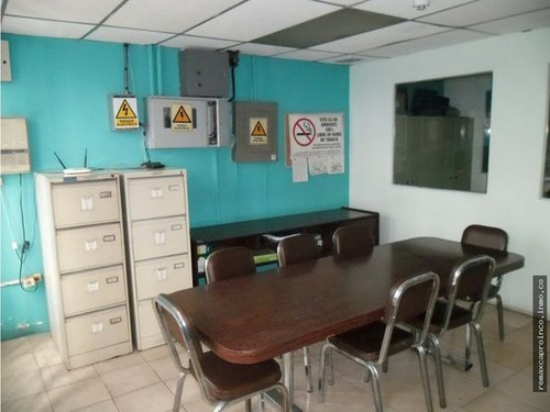En Alquiler Galpon En Castillito San Diego. Codigo: 4045992