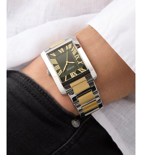 Reloj Guess Clyde Bitono Hombre Bisel Plateado Fondo Verde