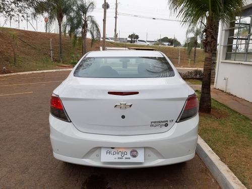 Imagem 5 de 12 de Chevrolet Prisma Lt 1.0 8v Flex Manual Completo