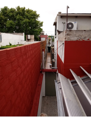 Ph Tipo Casa De 3 Amb En Ciudadela Con Patio Y Terraza