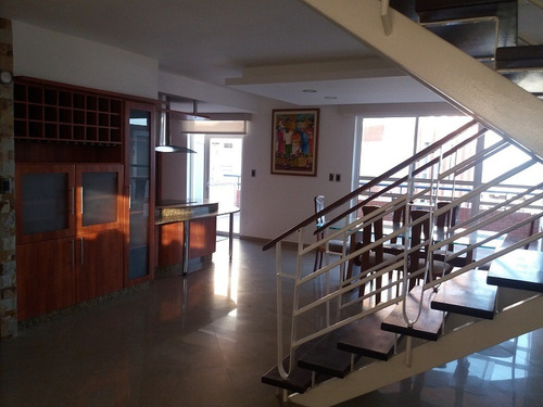 Imagen 10 de 13 de Apartamento De 3 Niveles Con Vista Al Mar Urb. Cima Real