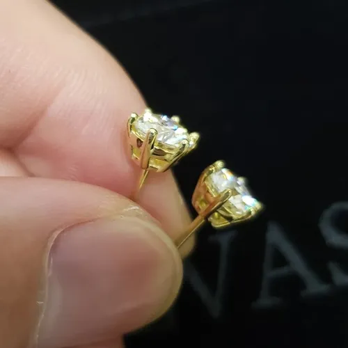 Aros de oro con diamantes hotsell