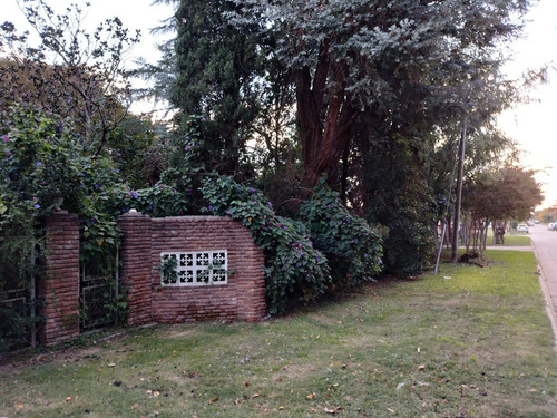 Terreno Casa A Refac Gualeguaychu. Acepto Vehículo 50000usd