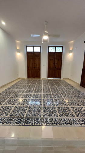 Casade Una Planta En Venta Ubicada En La Ermita Centro Historico De Merida.