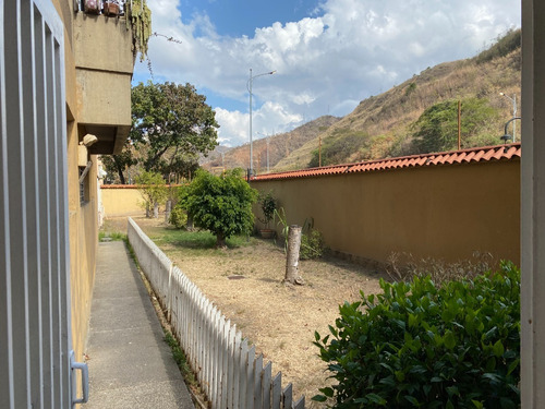 Imagen 28 de 30 de Apartamento En Venta Montalbán Iii- Yolanda Goncalves Rah. Mls#22-20743