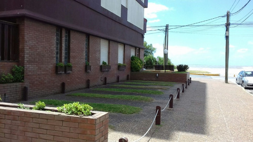 Imagen 4 de 8 de Cochera En Venta En Brava Vi