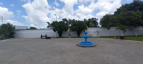 Venta De Salon De Fiestas O Casa Para Renta Vacacional