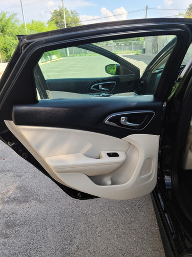 Chrysler 200 2.4 200c L4 At