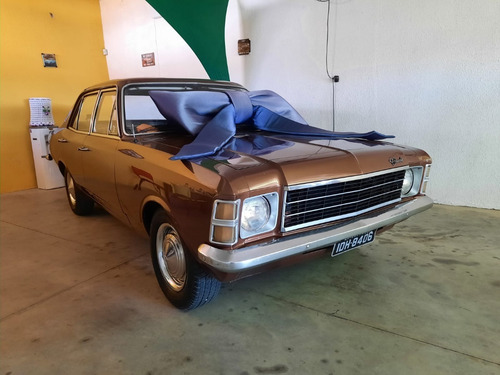 Imagem 2 de 8 de Chevrolet Opala 4 Portas 4cc 1975