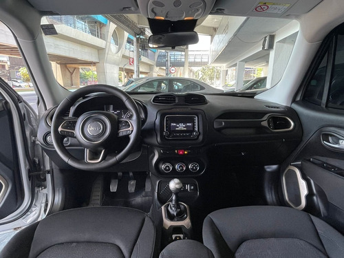 Imagem 10 de 11 de Jeep Renegade 1.8 16v Sport 2018