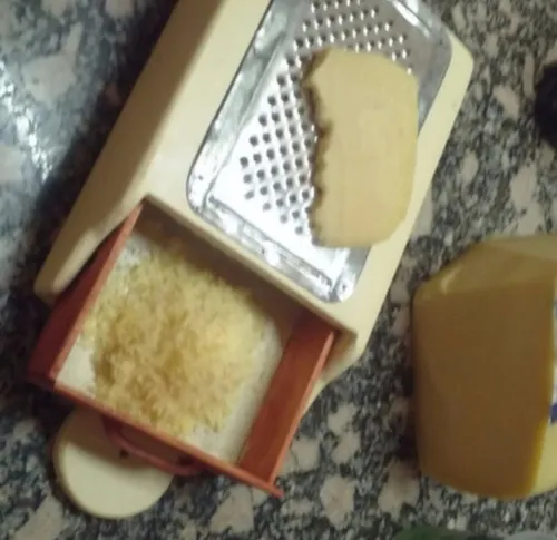 Rallador De Queso Modelo Re Antiguo 367 Bis (Usado)