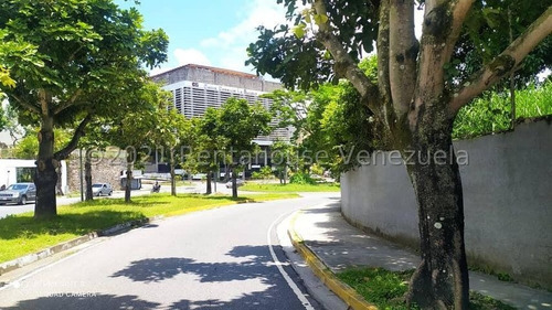 Apartamento En Venta En Los Samanes Elegancia, Espacio Y Confort En Una Zona Privilegiada - Mm
