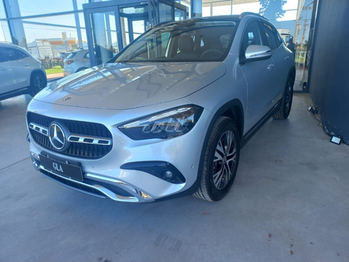 Mercedes-Benz Clase GLA 1.3 Gla200 Progressive 163Cv