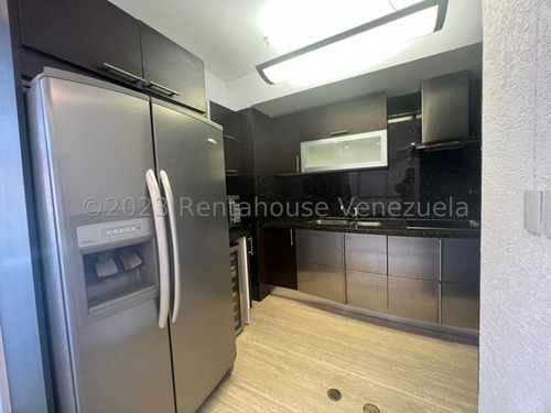 Apartamento En Alquiler En Campo Alegre Cod. 24-12877 Lm
