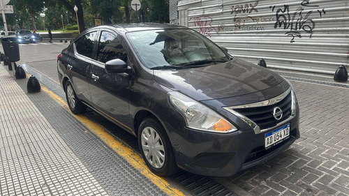 Nissan Versa 1.6 Advance At
